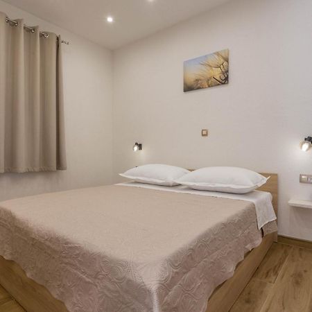 Apartments By The Sea Cove Zastupac, Hvar - 8761 Hvar Town Exterior photo